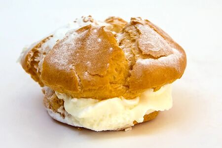 Пирожное заварное Шу