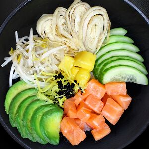 Поке с лососем