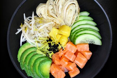 Поке с лососем