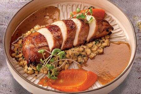 Куриная грудка с кедровой кашей