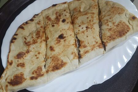 Восточный бурек с сыром и зеленью