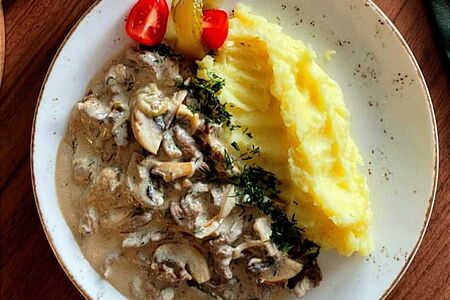 Бефстроганов