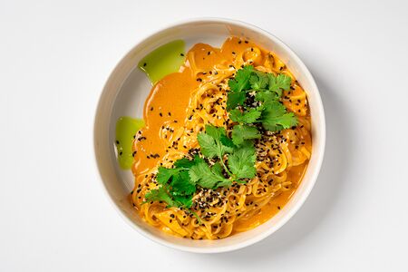 Пшеничная лапша с креветками