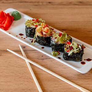 Гункан с креветкой