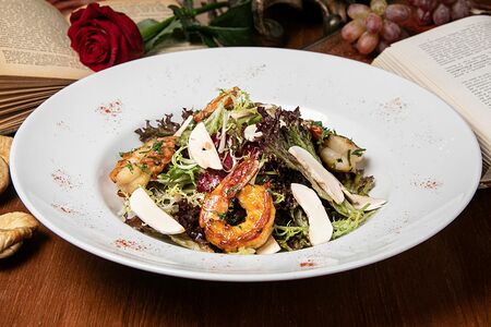 Салат с тигровыми креветками