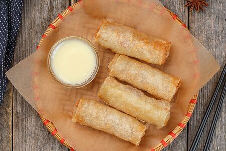 Нэм чуои с бананом и арахисом (4 шт.)