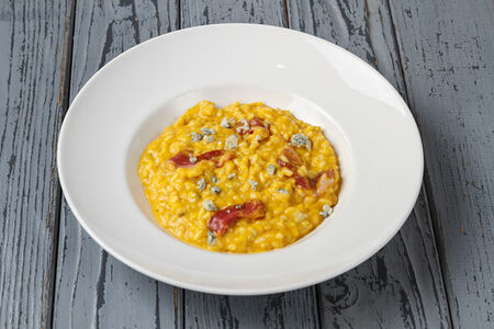 Ризотто с тыквой и копченой уткой с сыром горгонзолла