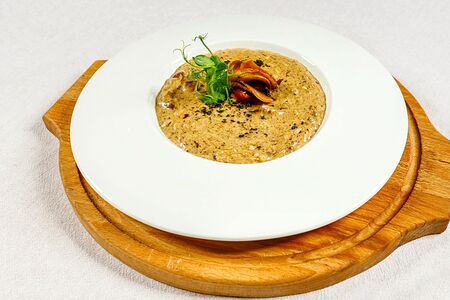 Ризотто с белыми грибами и трюфельной пастой