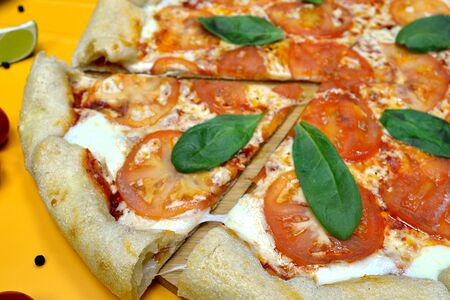 Пицца Маргарита