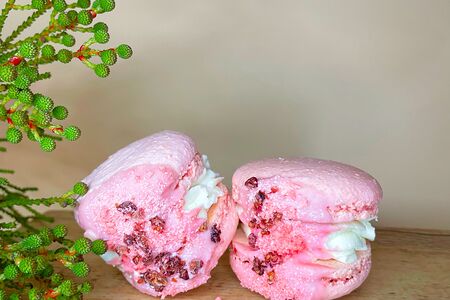 Макарон сливочная малина