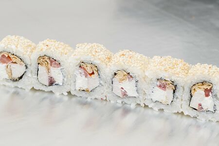 Классический ролл Чикен чиз 8 шт