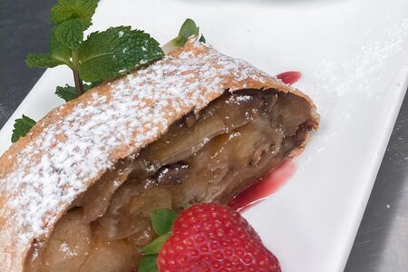 Штрудель яблочный