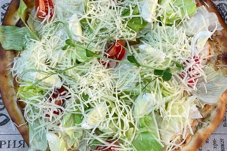 Пицца Цезарь с курицей