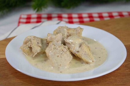 Куриная грудка в кунжутном соусе