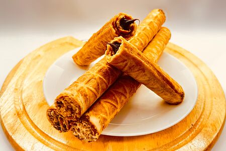 Вафельные трубочки со сгущенкой