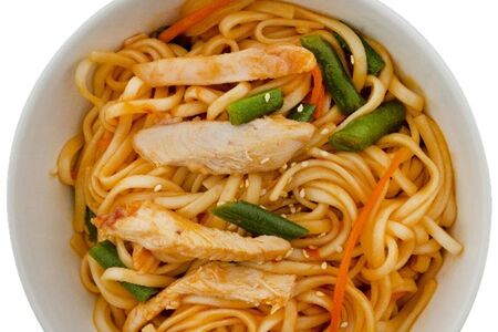 Удон с курицей в соусе унаги