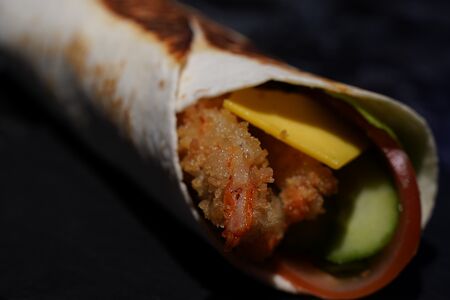 Тортилья с креветкой