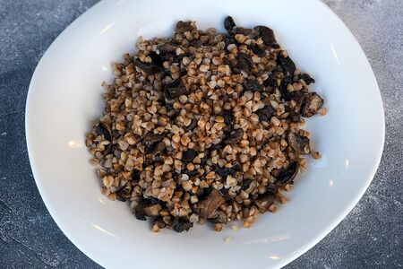 Каша гречневая с шампиньонами