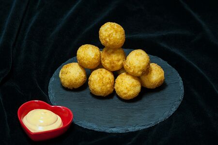 Эби шарики и соус