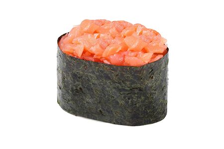 Гункан с лососем