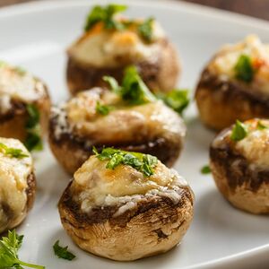 Шампиньоны в чесночном соусе