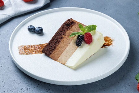 Три шоколада