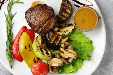 Стейк из говяжьей вырезки