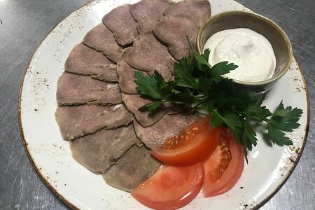 Язык с хреном