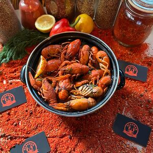 Раки варёные мелкие в ароматном бульоне