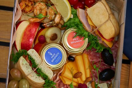 Завтрак по-итальянски, M