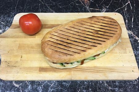 Шаурма с курицей в лепёшке