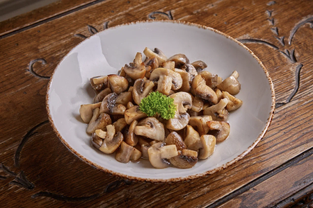 Шампиньоны жареные