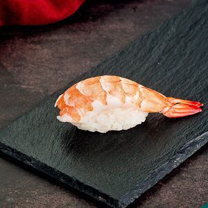 Суши с креветкой