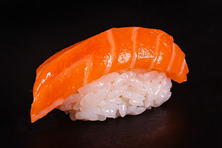 Суши Лосось