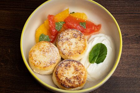 Сырники с лабане и цитрусами