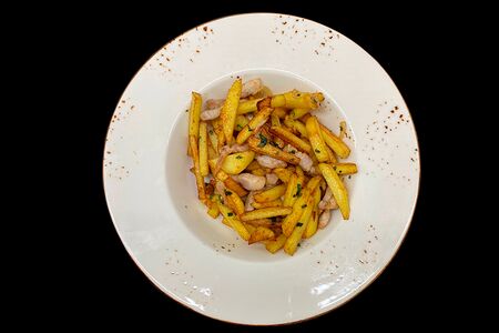 Жареный картофель по-домашнему с грудинкой 