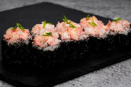 Фирменный Хотате Шим ролл