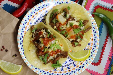 Тако со свининой M