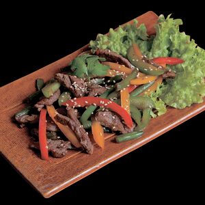 Теплый салат Сегояки то ясай