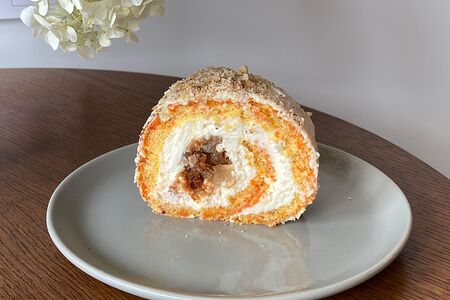 Морковный рулет