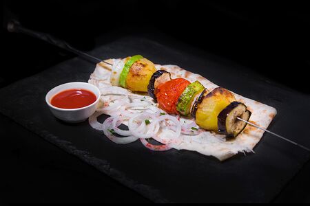 Овощной шашлык