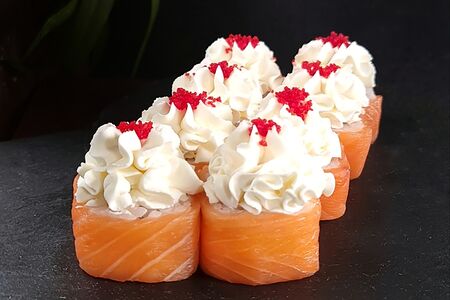 Ролл Гейша с лососем