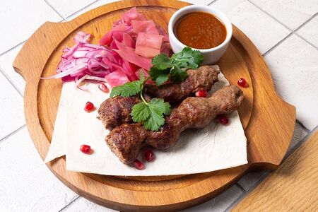 Люля-кебаб из свинины и говядины