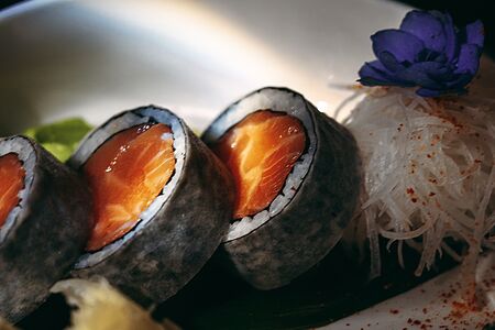 Ролл Сашими с лососем