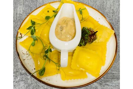 С индейкой и моцареллой