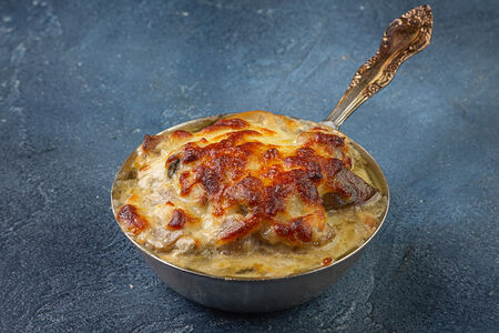 Жюльен с курицей и грибами