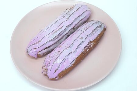 Эклер Черная смородина