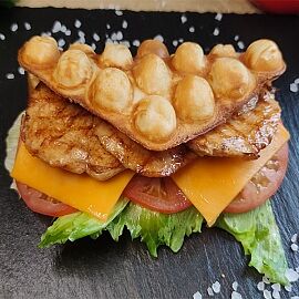 Гонконгская вафля с куриной грудкой и сыром