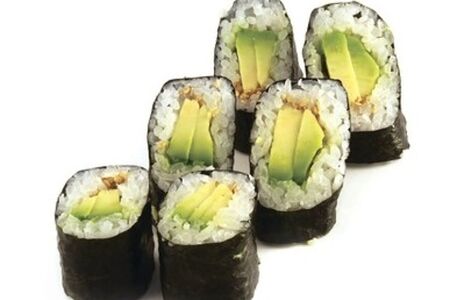 Ролл с авокадо