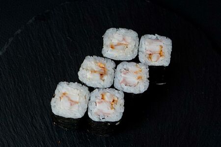 Маки с Угрем